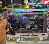 ماکت فلزی موتور کاوازاکی نینجا برند اتومکس مقیاس 1:12 ابی و سبز