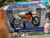 ماکت موتور KTM 520SX برند 1/18 Maisto