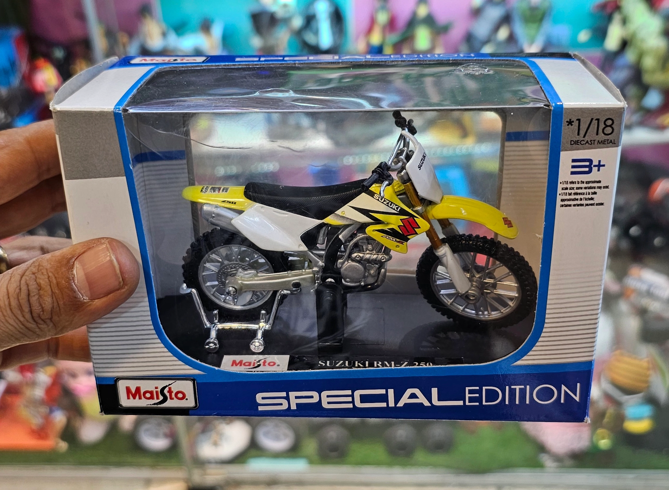 ماکت موتور سوزوکی Suzuki RM-Z 250 1:18 MAISTO