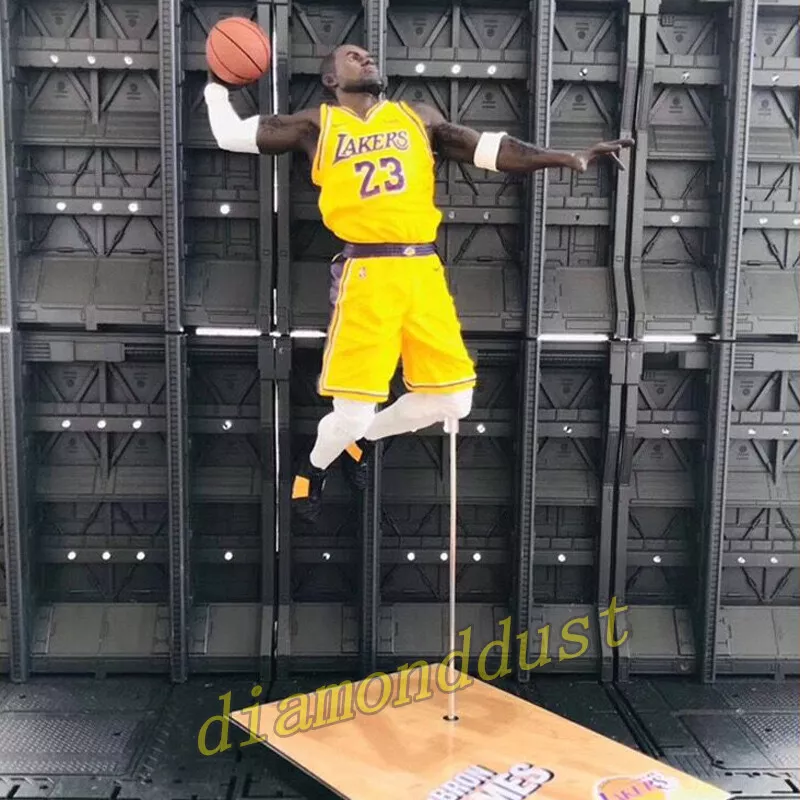 فیگور لبرون جیمز از تیم لیکرز برند McFarlane Lebron James