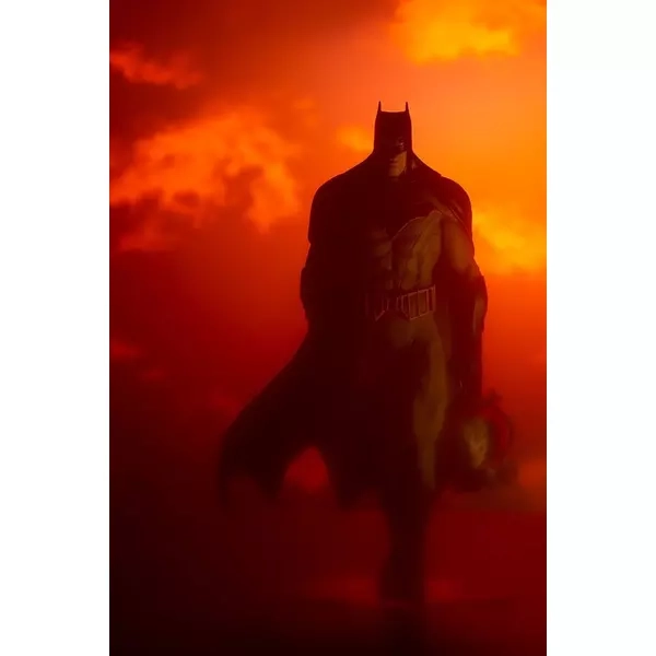 فیگور بتمن آخرین شوالیه روی زمین کوتوبوکیا BATMAN: LAST KNIGHT ON EARTH