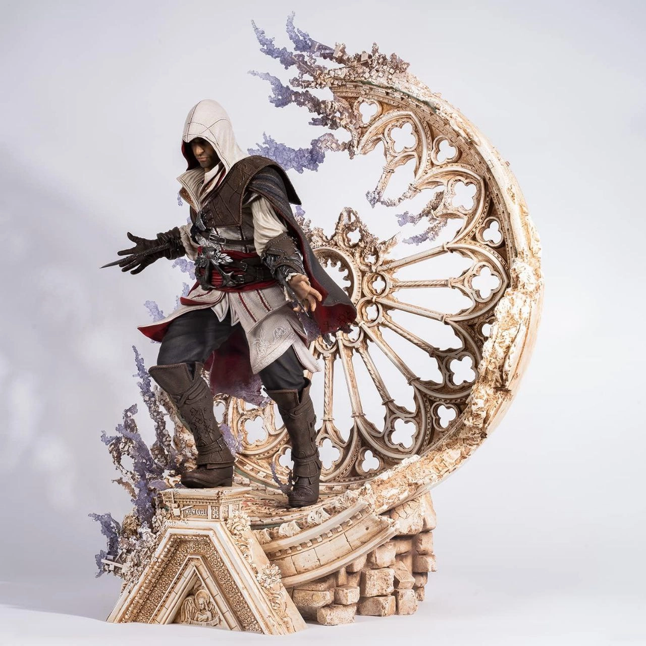 فیگور اساسین کرید ایزیو برند پیورآرت مدل Assassin's Creed Ezio Pure Arts