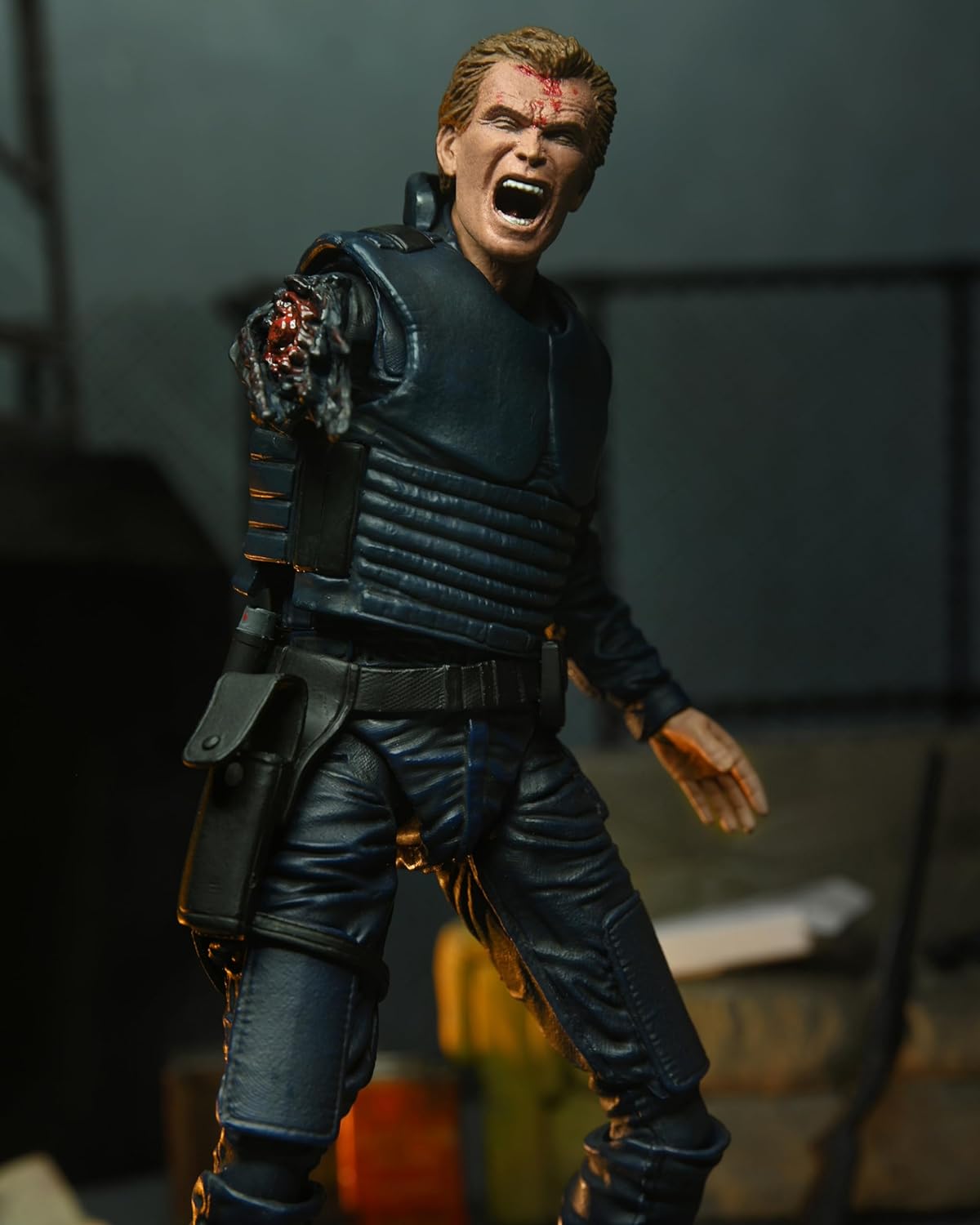 اکشن فیگور پلیس آهنی الکس مورفی ولر مدل Ultimate Robocop Alex Murphey in OCP Uniform Neca