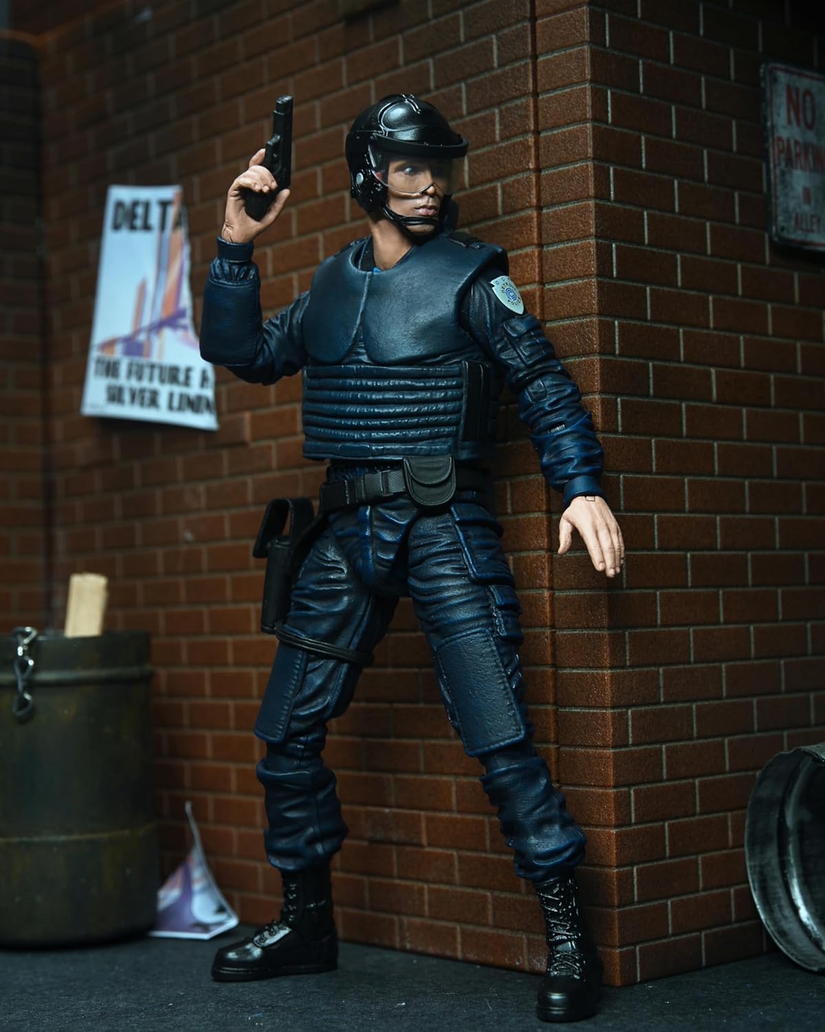 اکشن فیگور پلیس آهنی الکس مورفی ولر مدل Ultimate Robocop Alex Murphey in OCP Uniform Neca