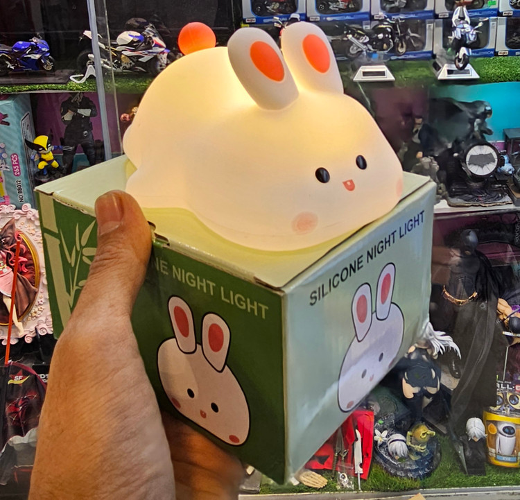 چراغ خواب سیلیکونی سنسوری 5 حالته خرگوش خوابیده 120