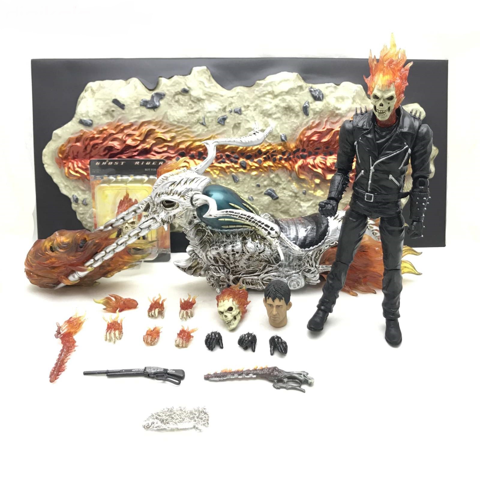 اکشن فیگور روح سوار با موتور برند ژوبی تویز مدل EZHOBI TOYS Marvel 1/9 Scale Ghost Rider