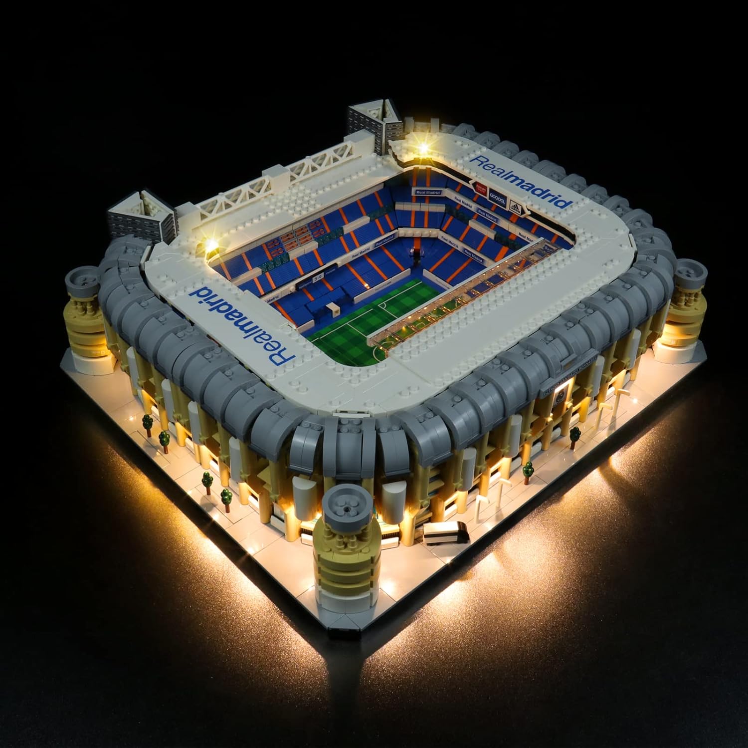 لگو استادیوم رئال مادرید سانتیاگو برنابئو 5876 قطعه مدل Real Madrid Santiago Bernabeu Stadium B2355