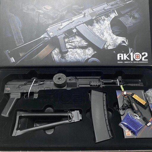 تفنگ تیر ژله ای کلاش گلنگدن متحرک قنداق تاشو فلزی مدل AK102 Hard Box