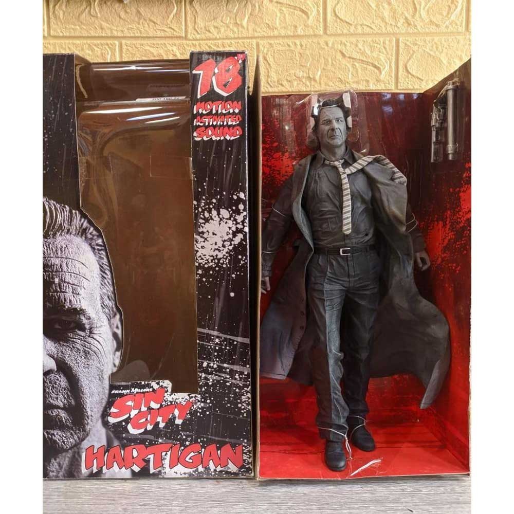 اکشن فیگور جان هارتیگان فیلم سین سیتی نکا 45 سانت JAN Hartigan Sin City NECA