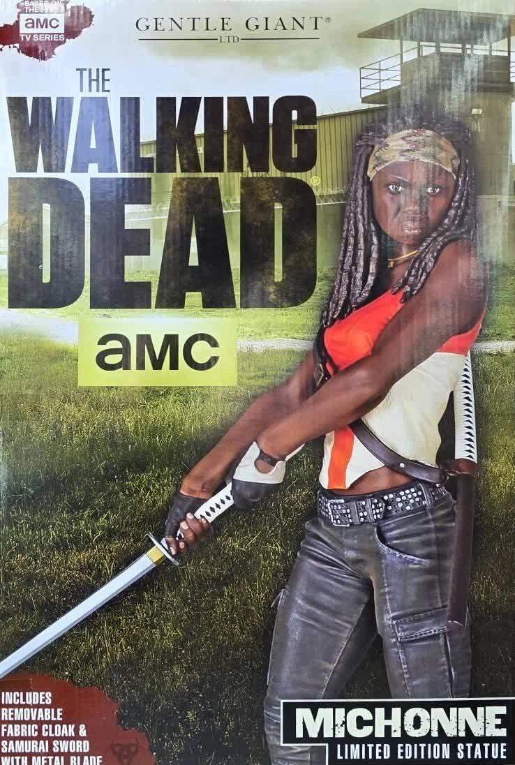 فیگور میشون از سری مردگان متحرک 45 سانت برند Three zero مدل The Walking Dead Michonne