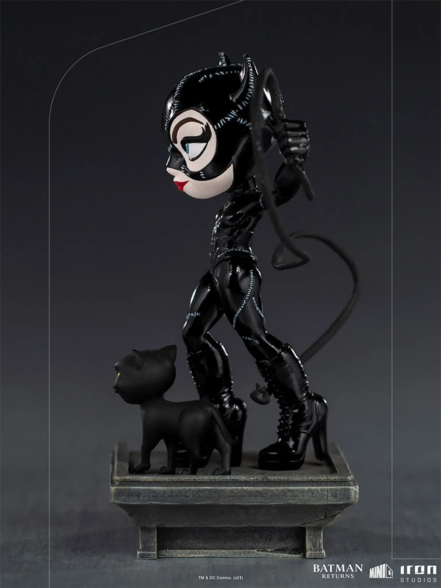 فیگور کت ومن مدل مینیکو برند آیرون استدیو Catwoman minico Iron studio