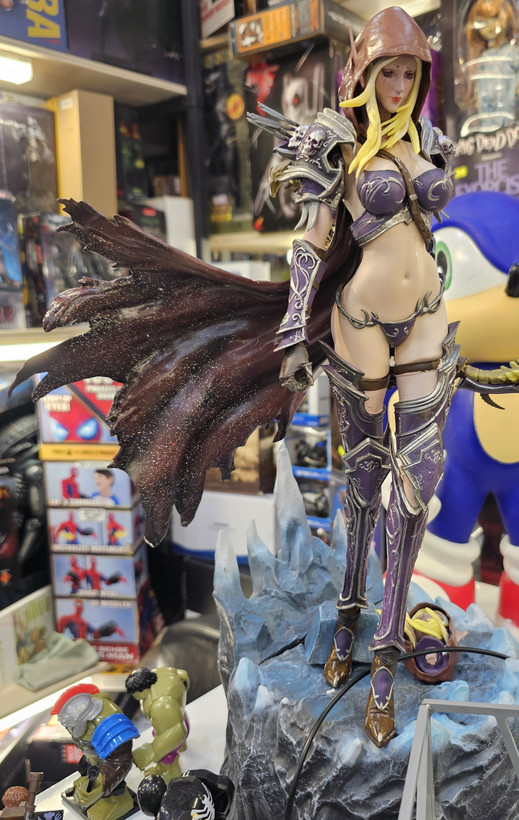 فیگور لیدی سیلوانا از وارکرافت 50 سانت چراغدار بدون ابرو مدل Lady Sylvanas warcraft