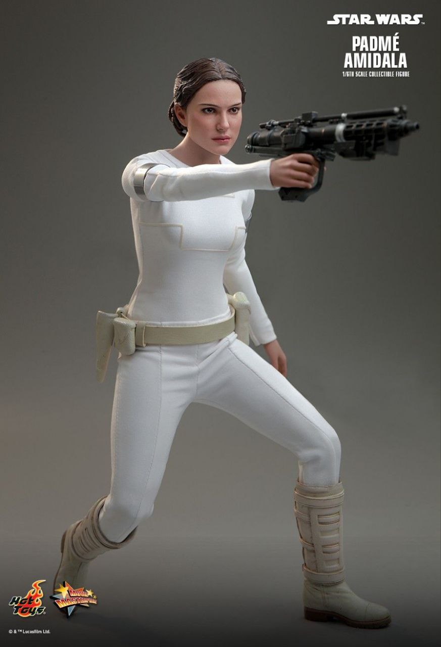 اکشن فیگور ناتالی پورتمن جنگ ستارگان پادمه امیدالا برند هات تویز دلوکس مدل Padme Amidala Star Wars Hot Toys