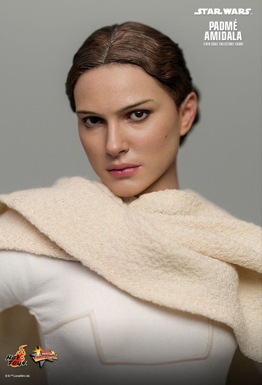 اکشن فیگور ناتالی پورتمن جنگ ستارگان پادمه امیدالا برند هات تویز دلوکس مدل Padme Amidala Star Wars Hot Toys