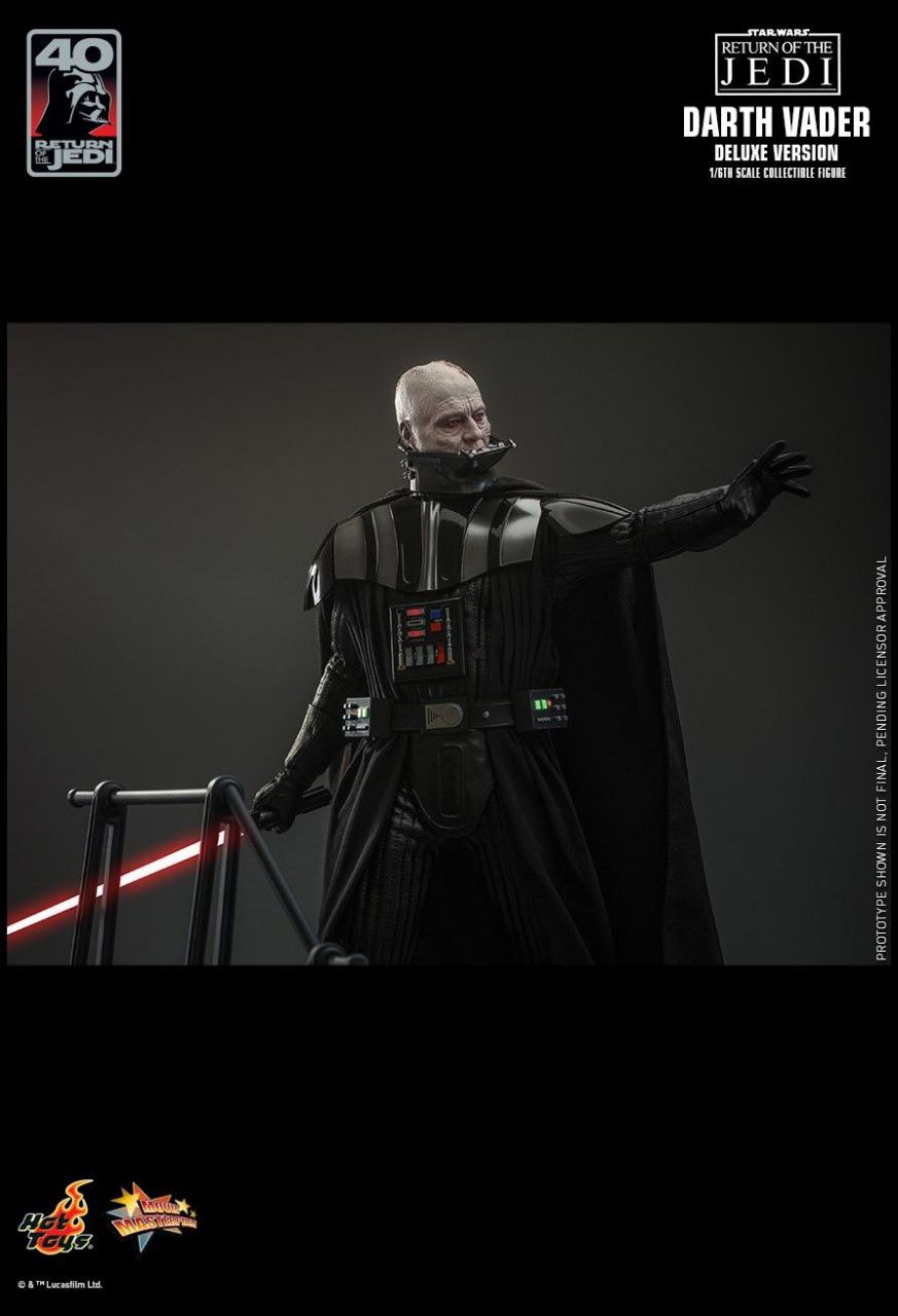 اکشن فیگور دارث ویدر جنگ ستارگان برند هات تویز دلوکس مدل Darth Vader Hot Toys Deluxe Version MMS700