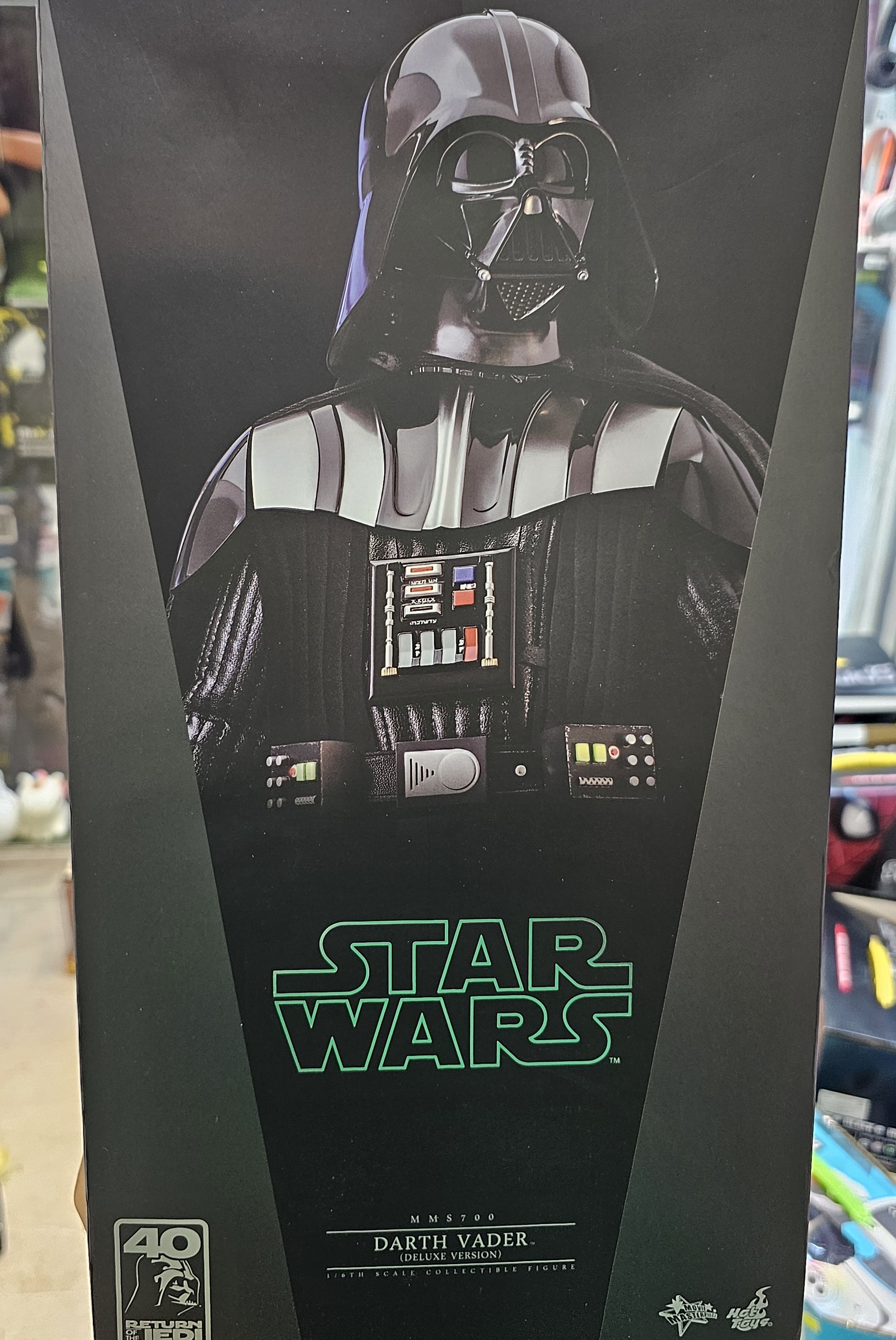 اکشن فیگور دارث ویدر جنگ ستارگان برند هات تویز دلوکس مدل Darth Vader Hot Toys Deluxe Version MMS700