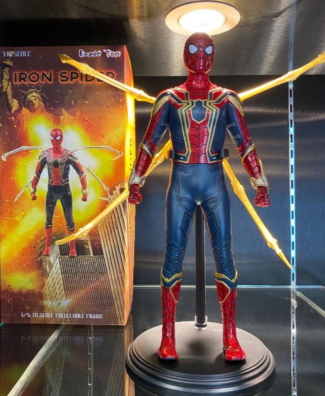 فیگور اسپایدرمن مدل آیرون اسپایدر برند امپایر تویز 30 سانتی مدل Empire toys spiderman