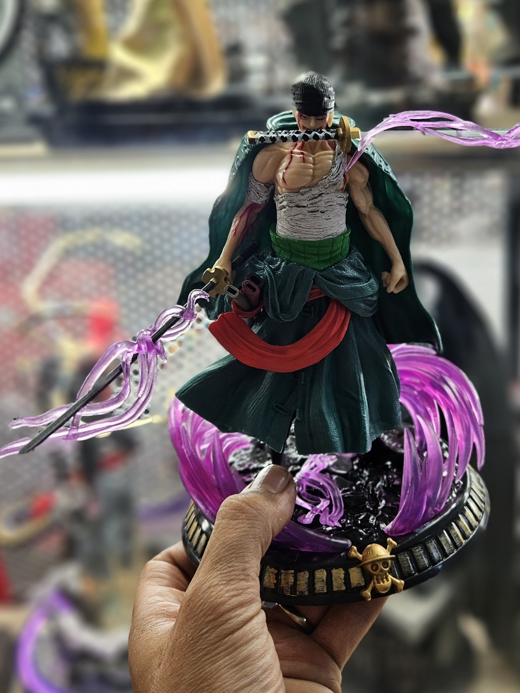 فیگور زورو انیمه وان پیس 20 سانت جعبه دار مدل ONE PIECE- ZORO HOLDING