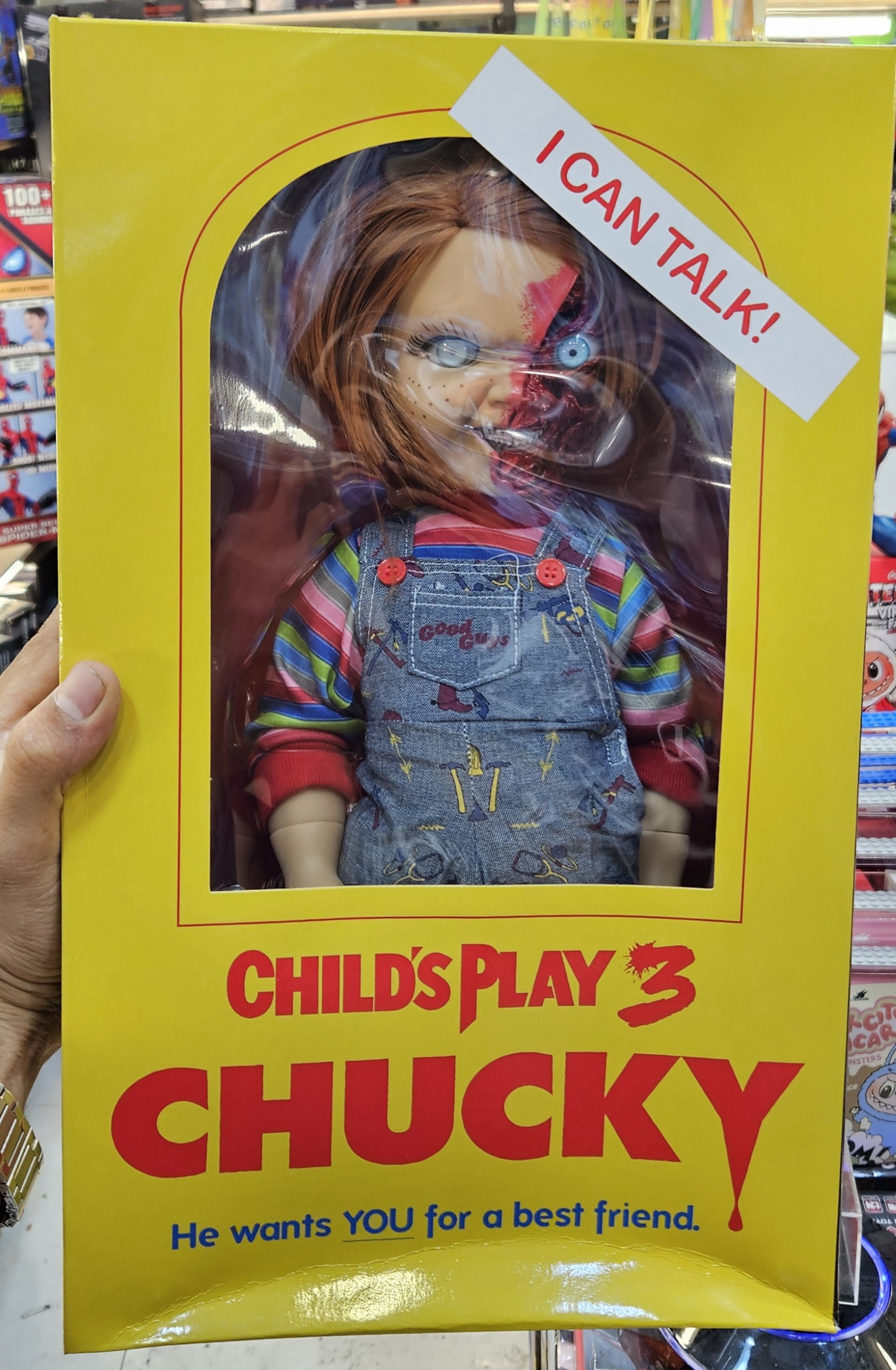 اکشن فیگور چاکی قسمت سوم برند مزکو 40 سانت سخنگو Child's Play 3 Chucky Mezco