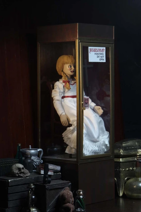 اکشن فیگور آنابل نکا مدل ANNABELLE COMES HOME