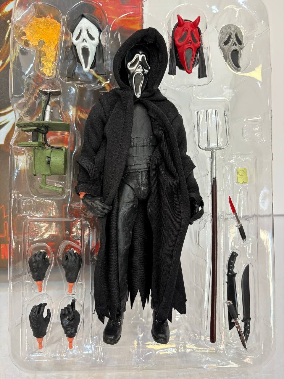 اکشن فیگور گوست فیس جیغ دوزخ نکا مدل Scream Ghostface Inferno NECA