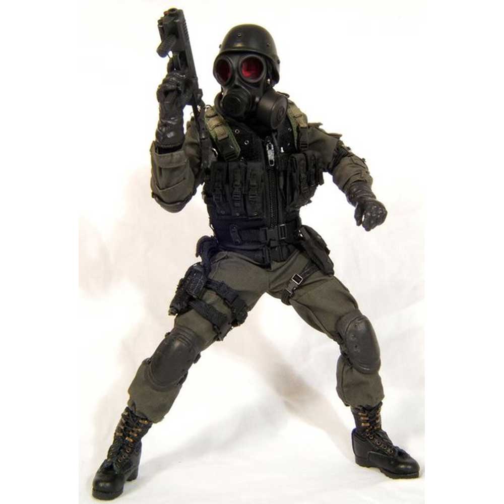 اکشن فیگور هانک رزیدنت اویل 18 سانت نکا مدل Resident Evil Hunk Neca