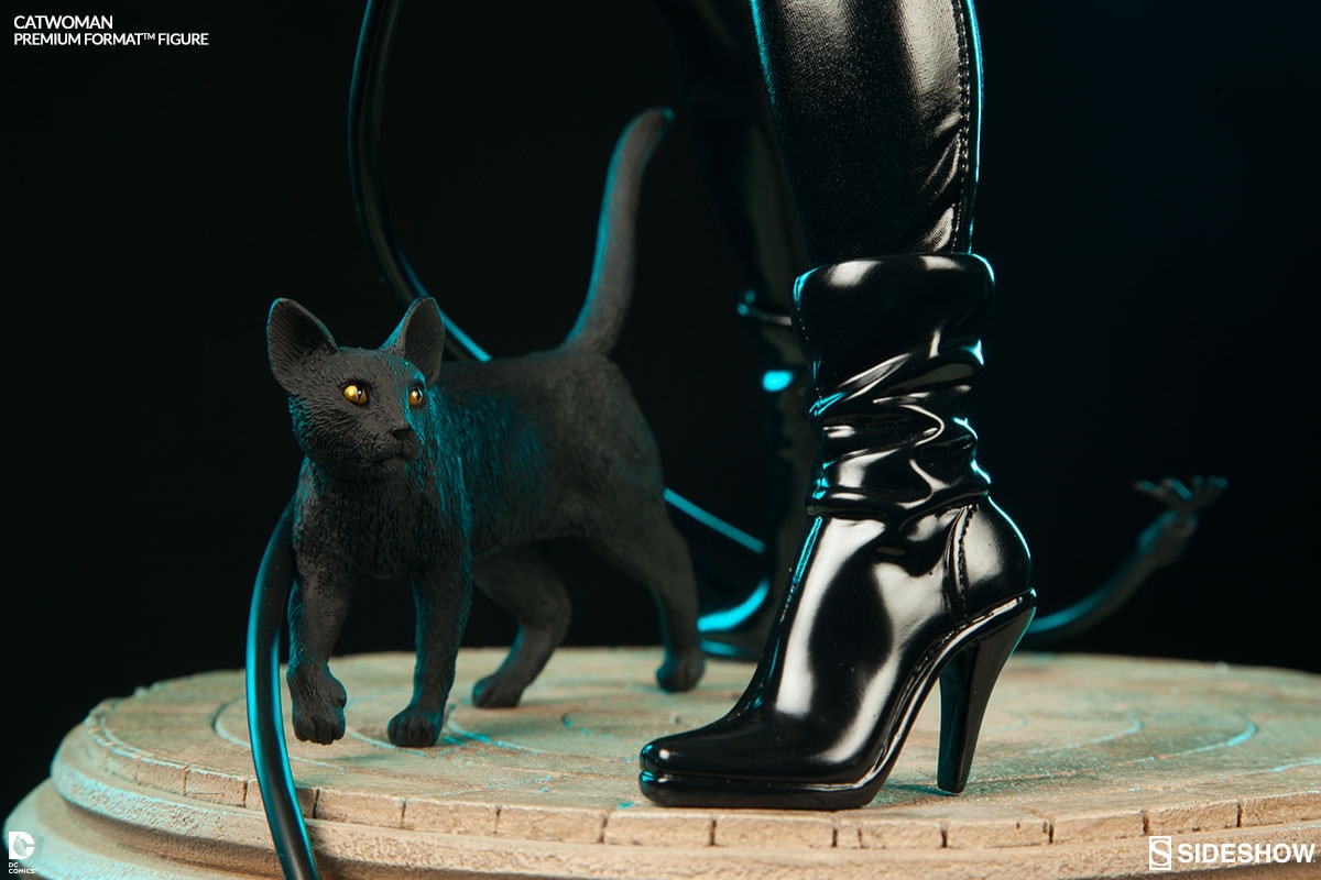 فیگور کت وومن 60 سانت برند سایدشو مدل پریمیوم فورمت DC Cat Woman Sideshow Premium Format 1/4