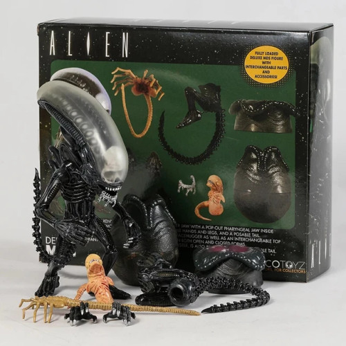 اکشن فیگور الین بیگانه برند مزکو مدل Alien MDS Deluxe Mezco