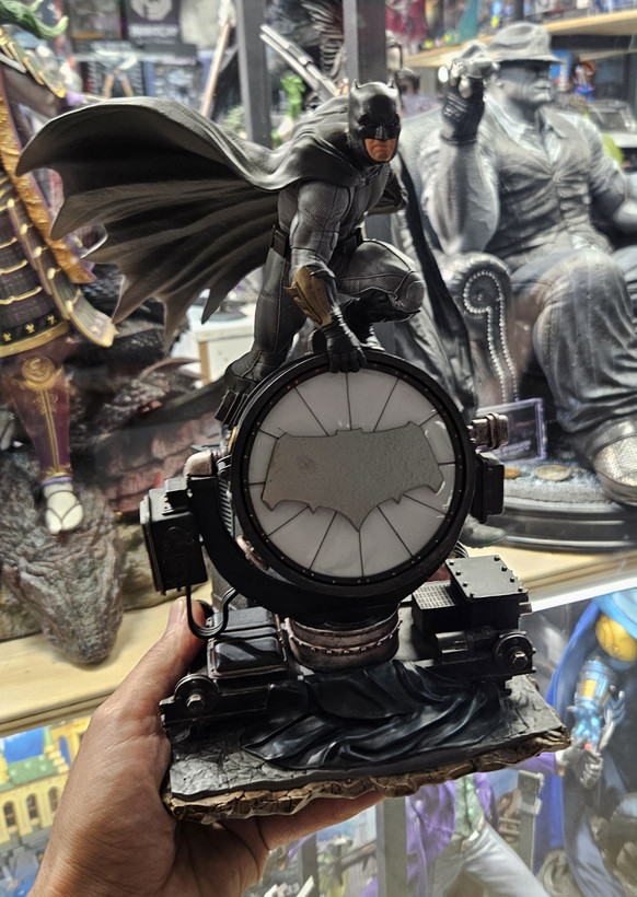 فیگور بتمن زک اسنایدر لیگ عدالت آیرون استودیوز ZACK SNYDER’S JUSTICE LEAGUE Iron Studios