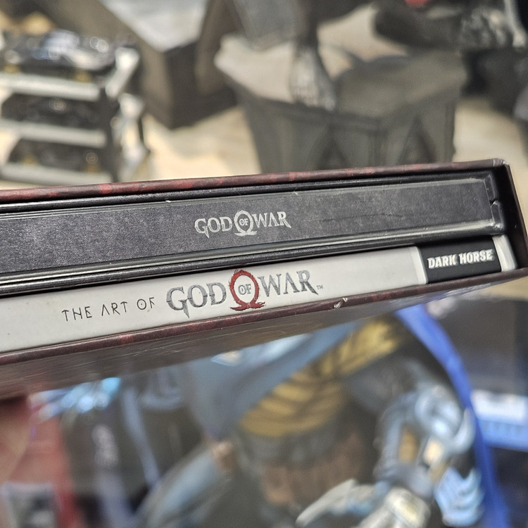 استیل بوک گاد اف وار همراه دیسک برای Ps4 و آرت بوک مدل God Of War Steelbook