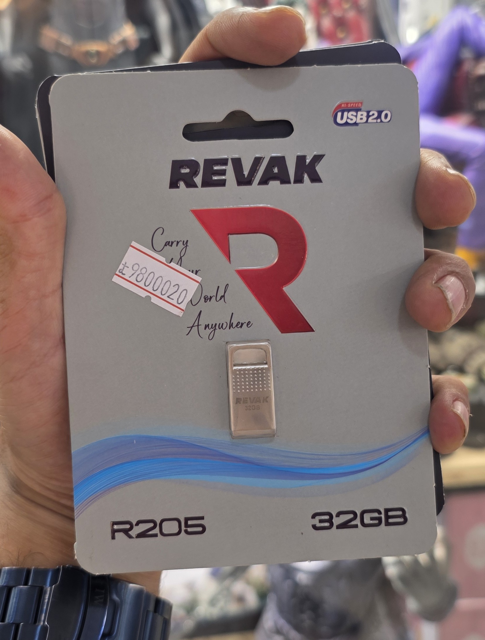 فلش مموری 32 گیگ ریواک مدل Revak R205